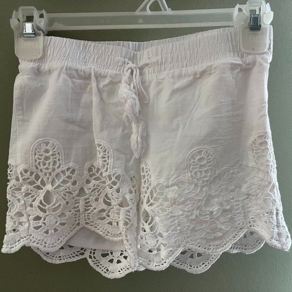 Girls white lace shorts - Picture 1 of 5